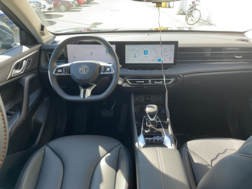 MG HS HEV Luxury MY25