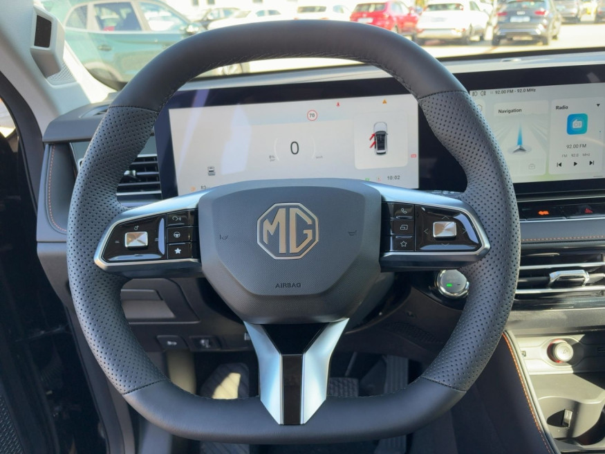 MG HS HEV Luxury MY25