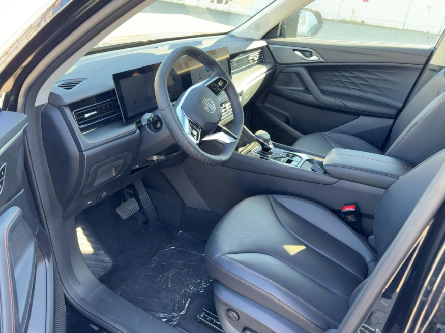 MG HS HEV Luxury MY25