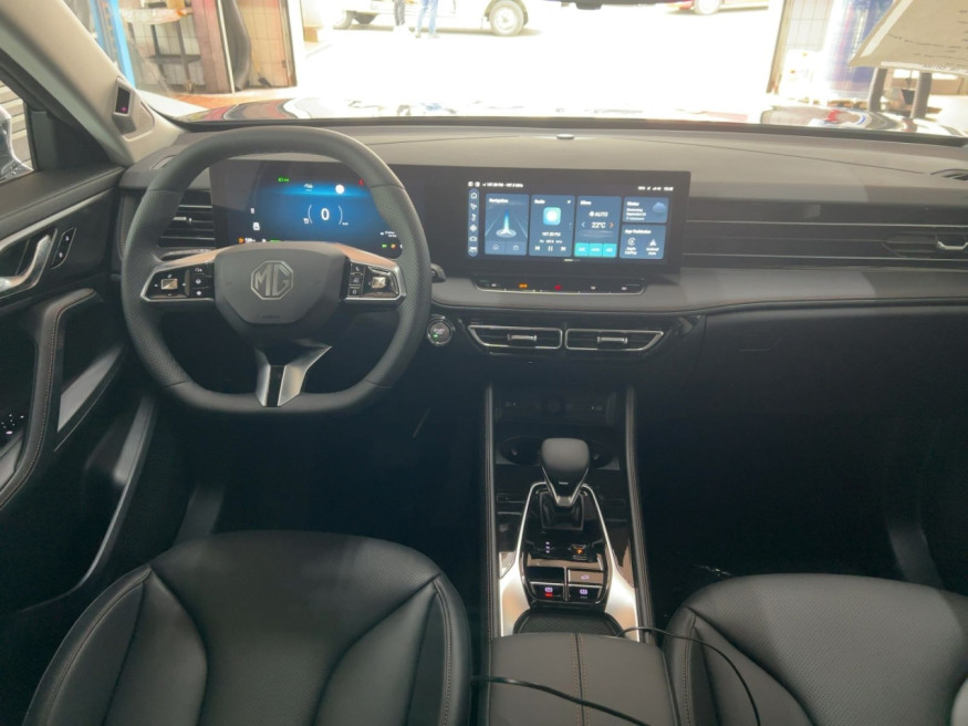 MG HS HEV Luxury MY25