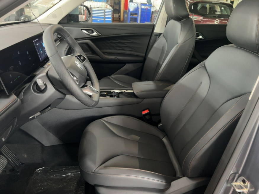 MG HS HEV Luxury MY25