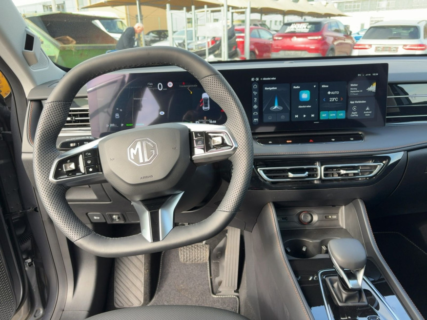 MG HS HEV Luxury MY25