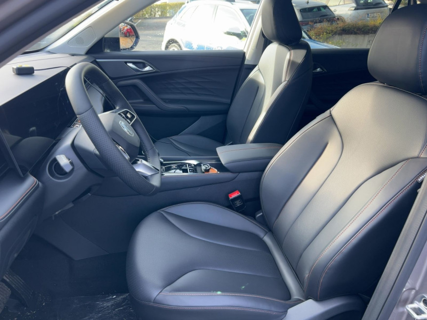 MG HS HEV Luxury MY25