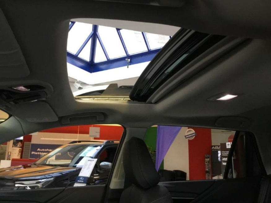 SUBARU Outback 2.5i Platinum Lineartronic