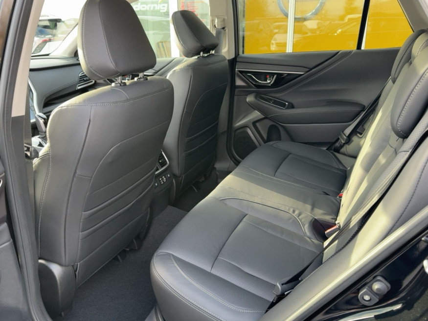 SUBARU Outback Platinum