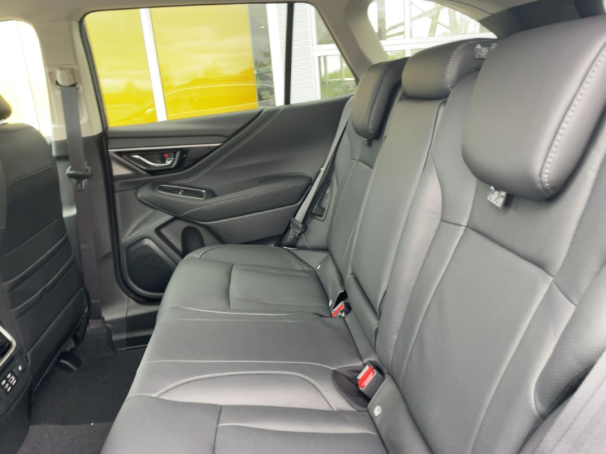SUBARU Outback Platinum