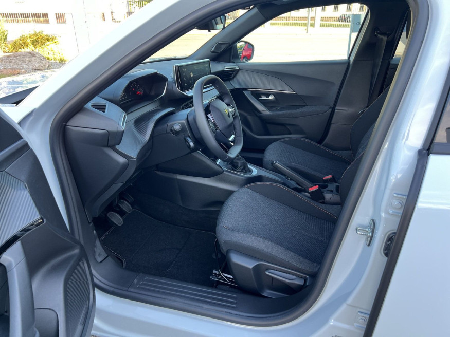 PEUGEOT 2008 STYLE PureTech 100