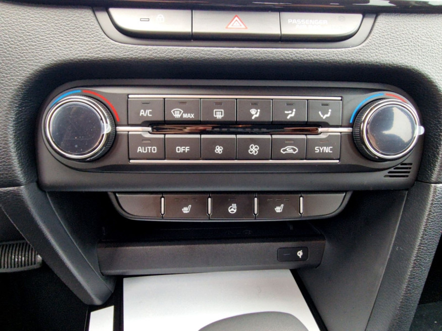 KIA Ceed SW 1.5 T-GDI Spirit