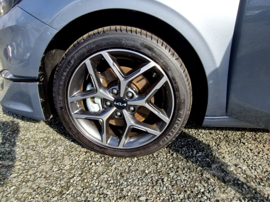 KIA Ceed SW 1.5 T-GDI DCT7 Spirit