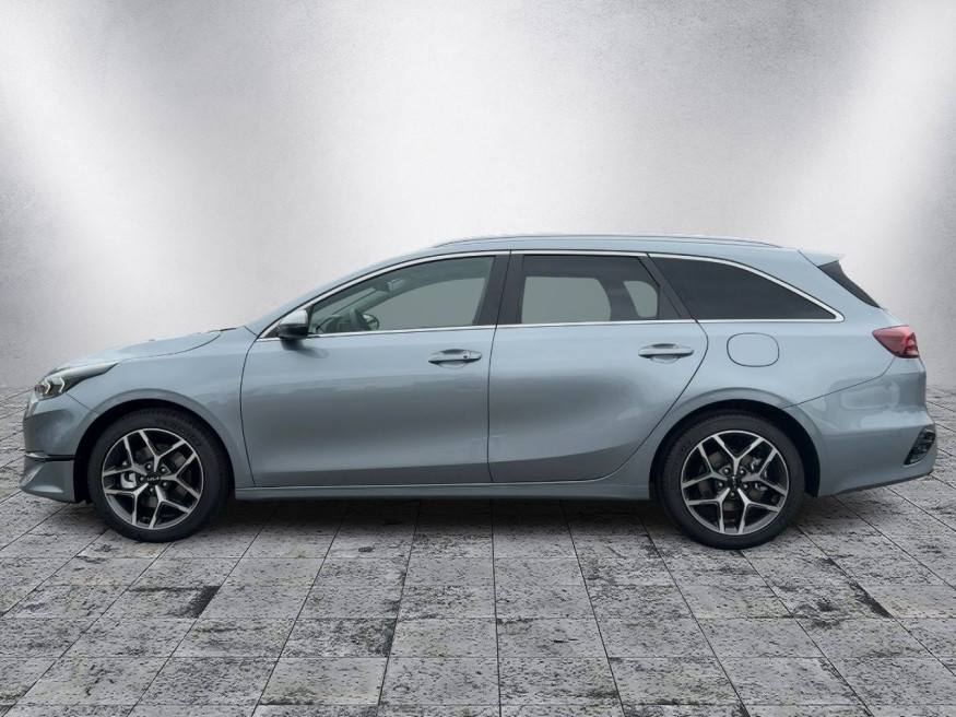 KIA Ceed SW 1.5 T-GDI DCT Platinum