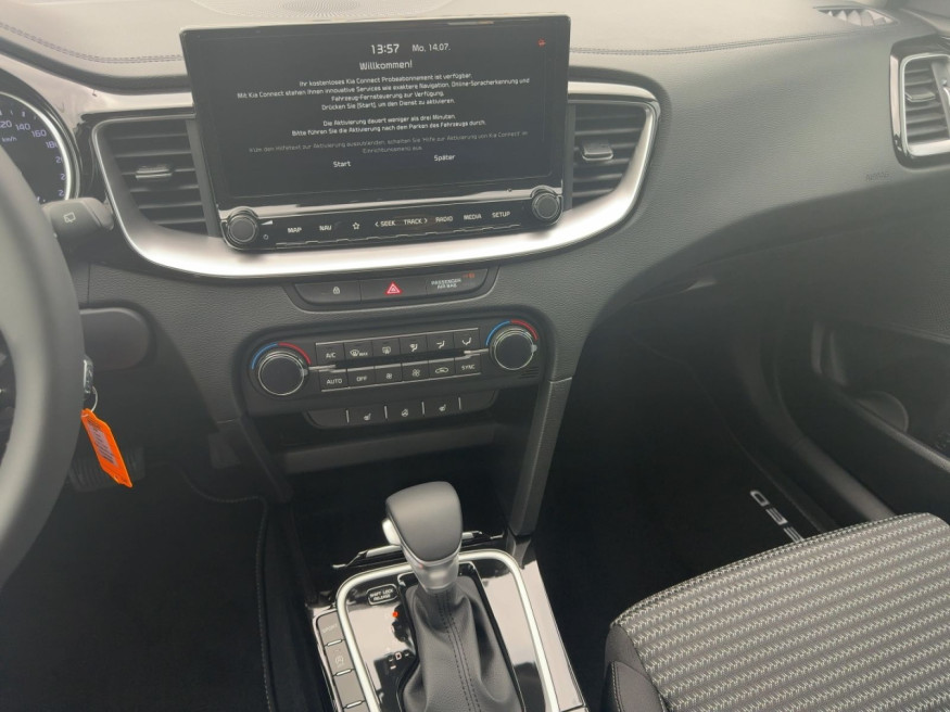 KIA Ceed 1.5 T-GDI Vision DCT7