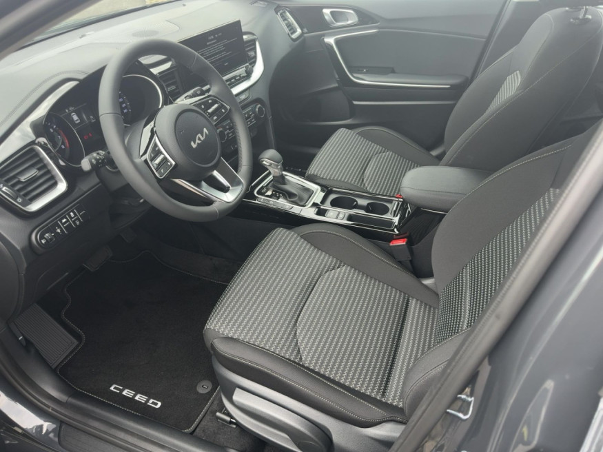 KIA Ceed 1.5 T-GDI Vision DCT7