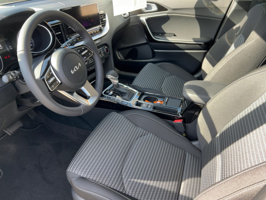 KIA Ceed 1.5T-GDI DCT Spirit