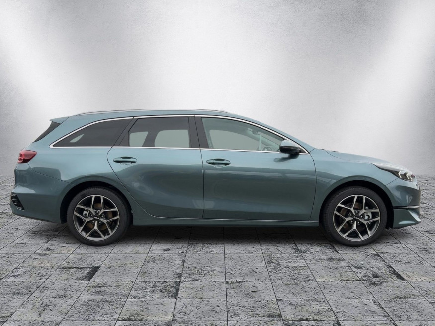 KIA Ceed SW 1.5 T-GDI Ultimate Edition