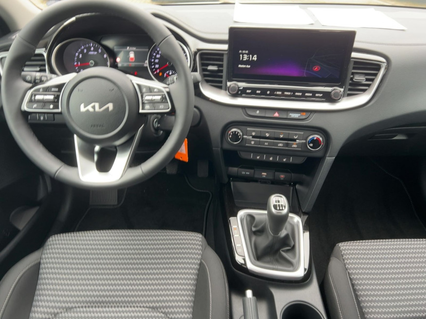 KIA Ceed SW 1.5T Vision 140