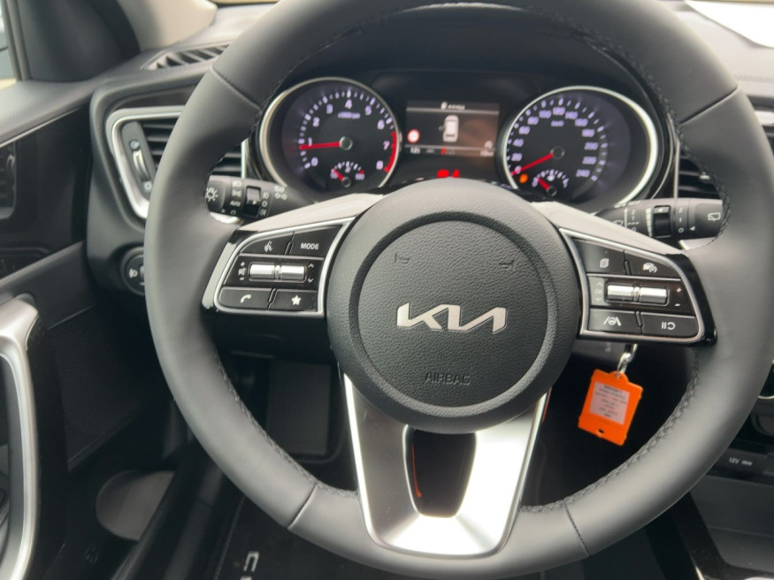 KIA Ceed SW 1.5T Vision 140