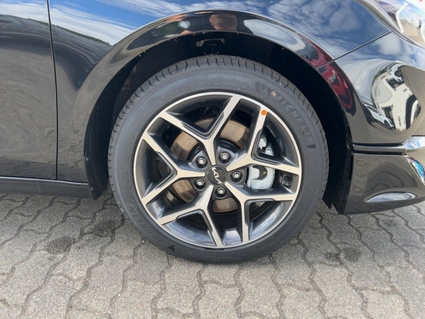 KIA Ceed 1.5T 48V 140 Ultimate DCT