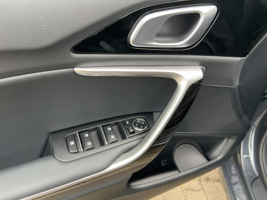 KIA Ceed 1.5 T-GDI 48V DCT7 Ultimate