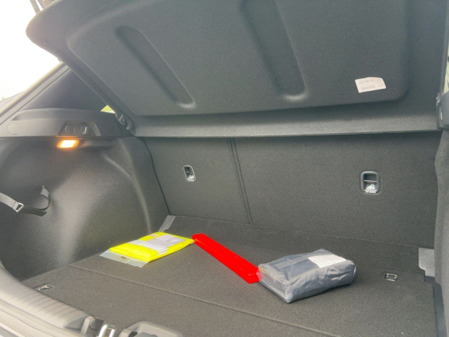 KIA Ceed 1.5 T-GDI 48V DCT7 Ultimate