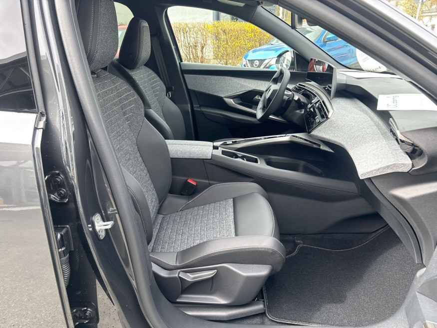 PEUGEOT 3008 Hybrid Allure 145 e-DSC6 *NP*