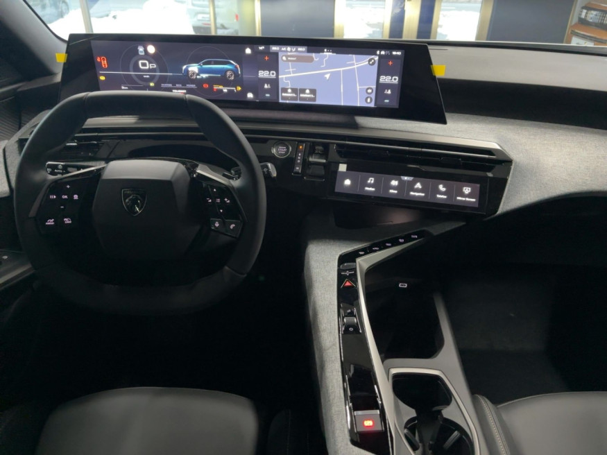 PEUGEOT 5008 Allure Hybrid