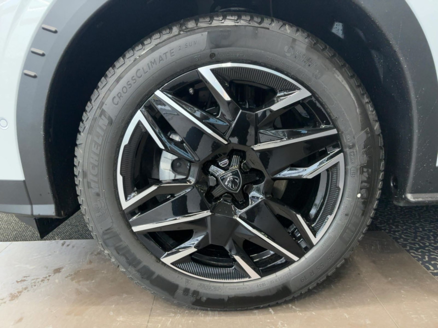 PEUGEOT 5008 Allure Hybrid