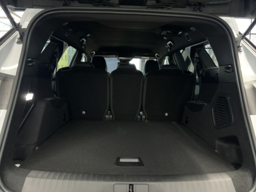 PEUGEOT 5008 Allure Hybrid