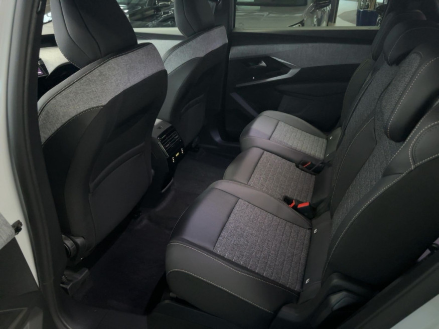 PEUGEOT 5008 Allure Hybrid