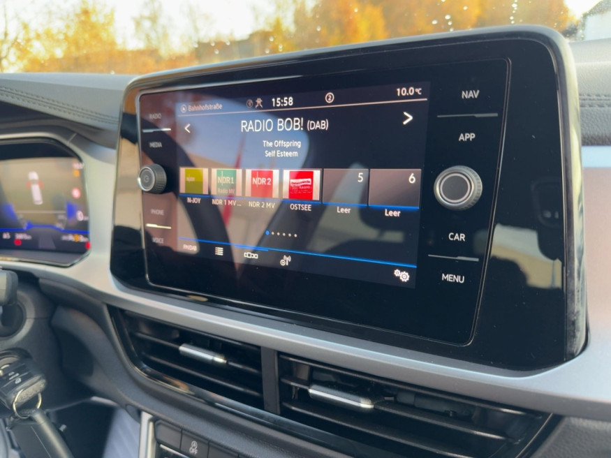 VW T-Roc Life, LED, SHZ, PDC, Navi