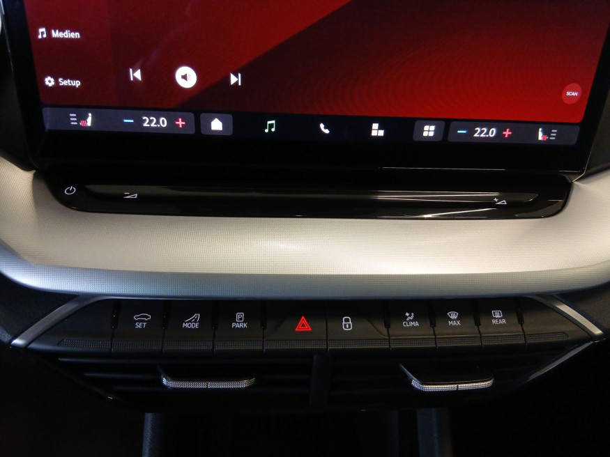 SKODA Octavia Selection 1.5 TSI mHEV