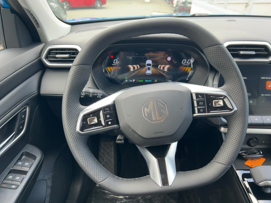 MG ZS Hybrid+ Luxury MY25