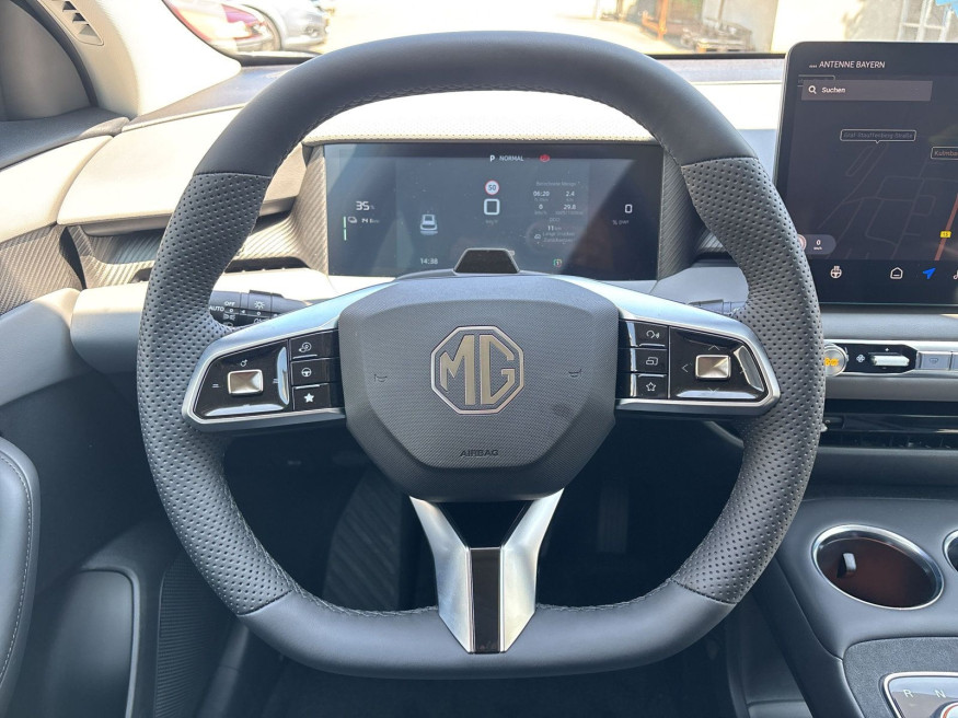 MG S5 EV Luxury 64 kWh