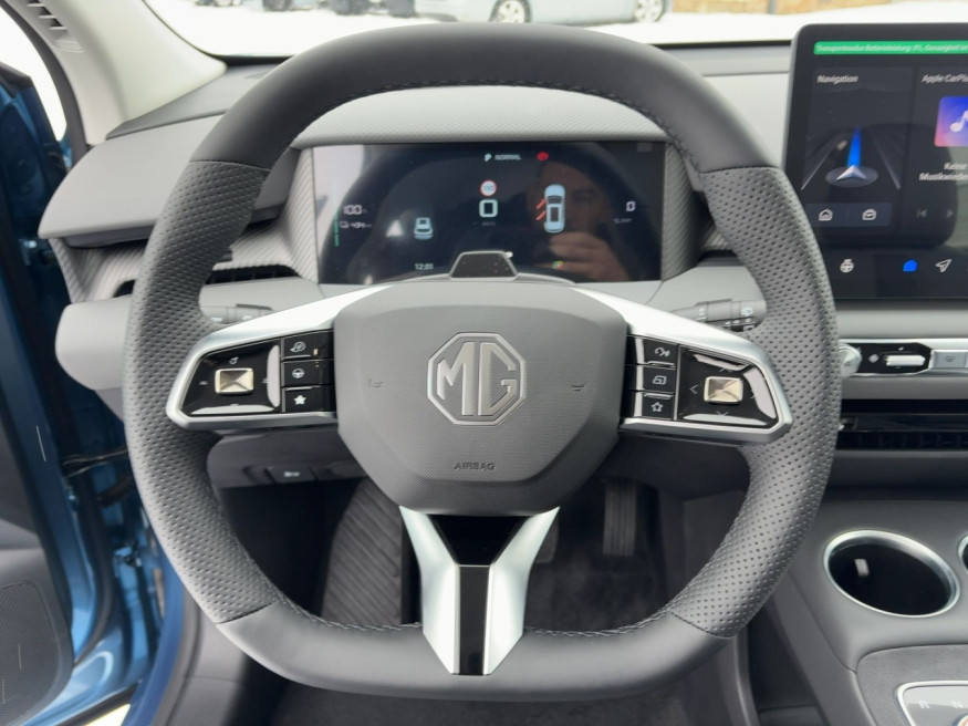MG S5 EV Luxury Long Range 64kWh