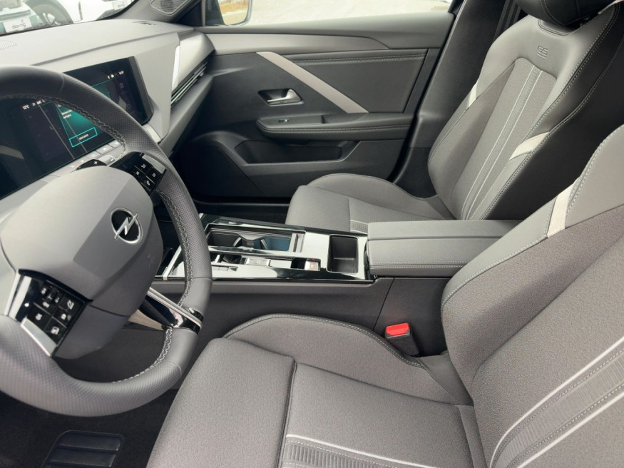 OPEL Astra ST GS
