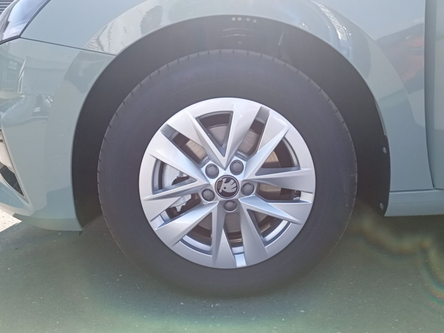 SKODA Fabia 1,0 TSI Edition