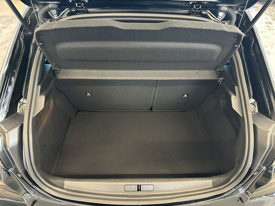 PEUGEOT 208 GT Hybrid