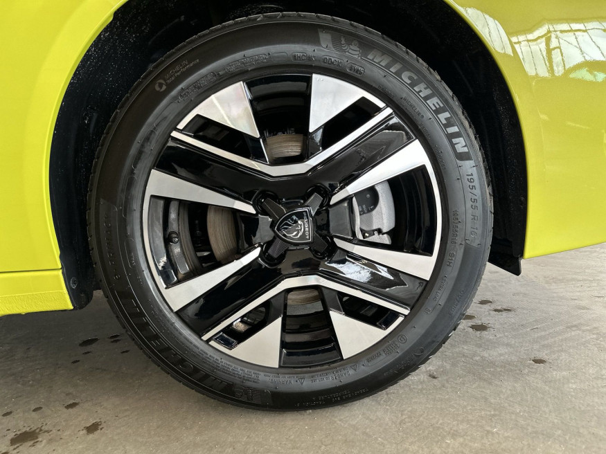 PEUGEOT 208 Allure Hybrid