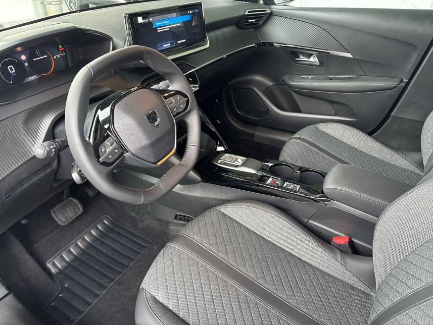 PEUGEOT 208 Allure