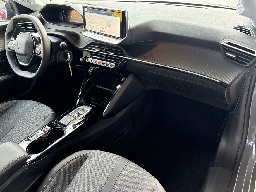PEUGEOT 208 Allure