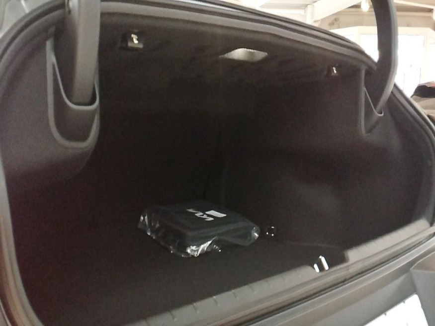 KIA EV4 Fastback 81.4 kWh FWD Earth