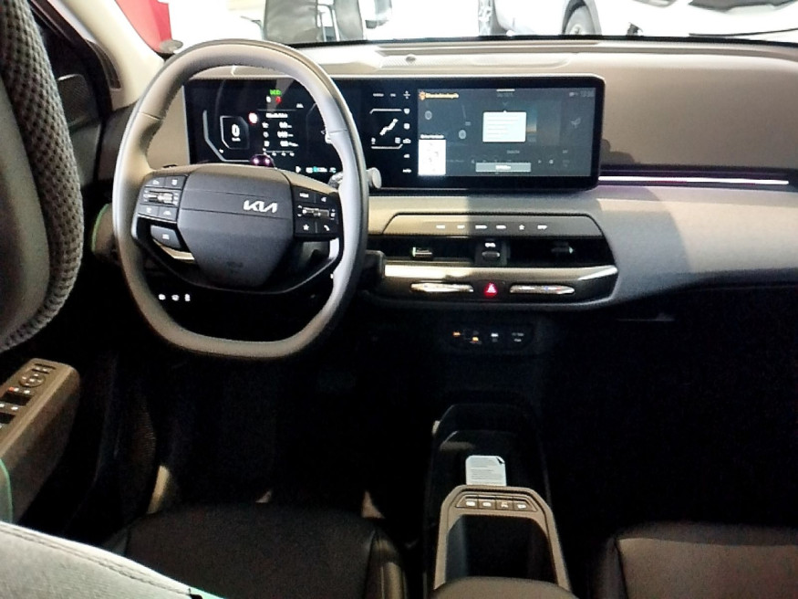 KIA EV4 81,4 kWh FWD Earth