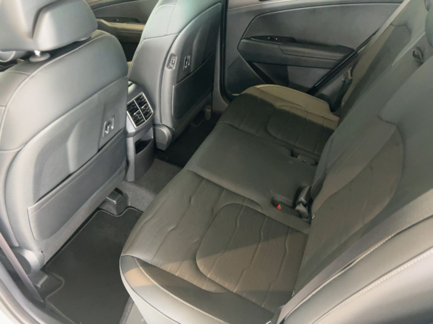 KIA Sportage 1.6 CRDi 48V DCT 2WD Spirit