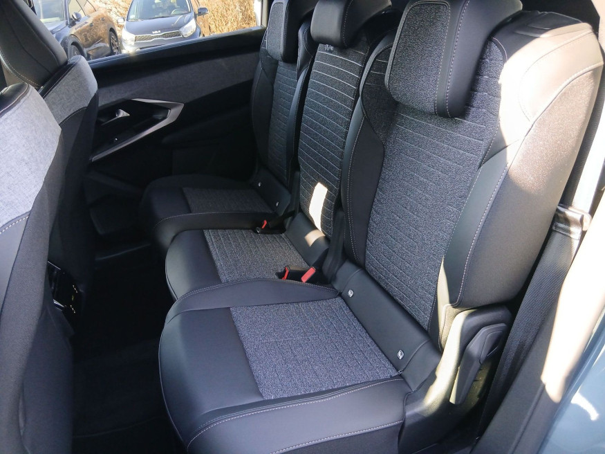 PEUGEOT 5008 Allure Business