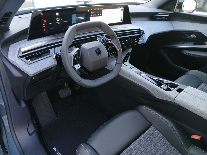 PEUGEOT 5008 Allure Business