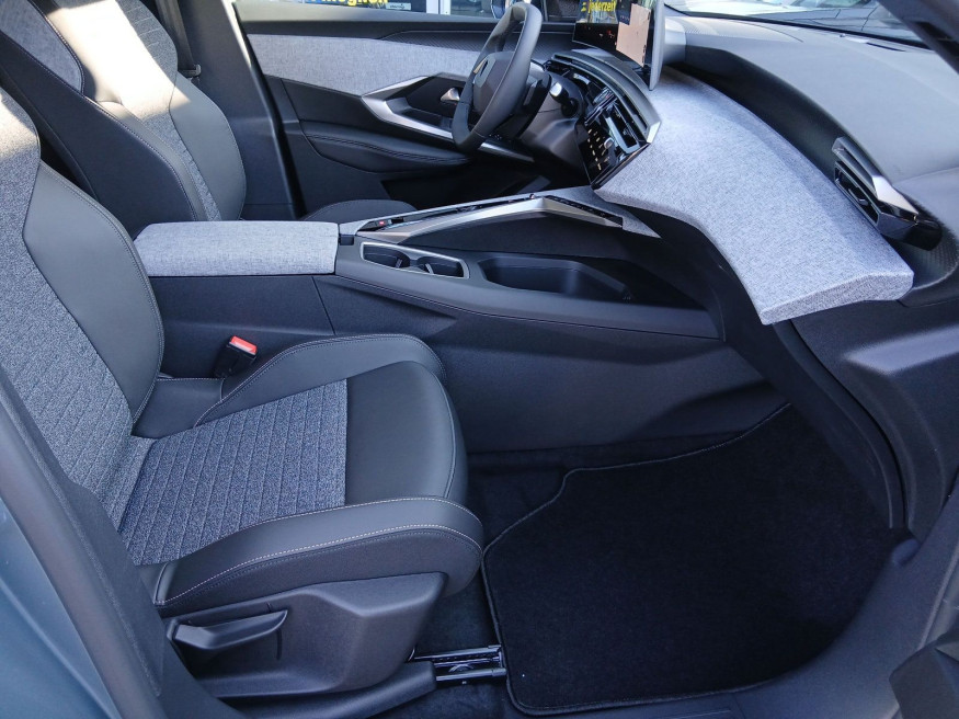 PEUGEOT 5008 Allure Business