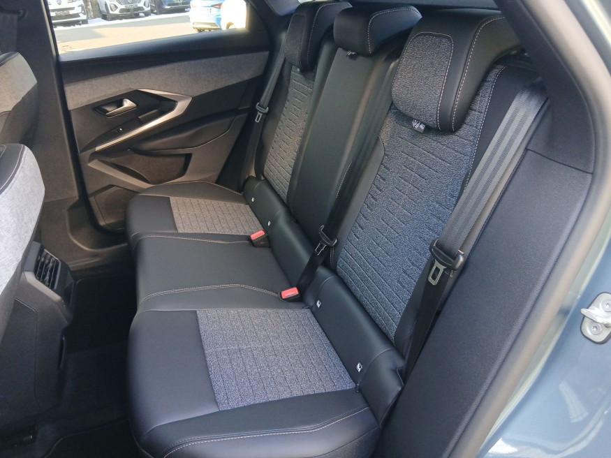 PEUGEOT 3008 Allure Business