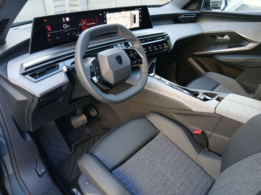 PEUGEOT 3008 Allure Business
