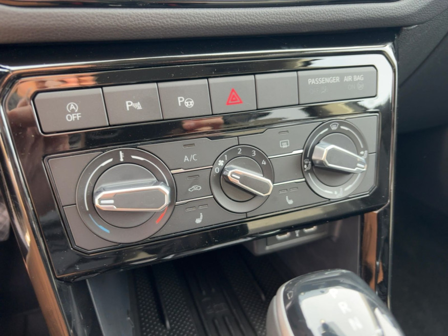 VW T-Cross Life, DSG, AHK, Kamera, SHZ