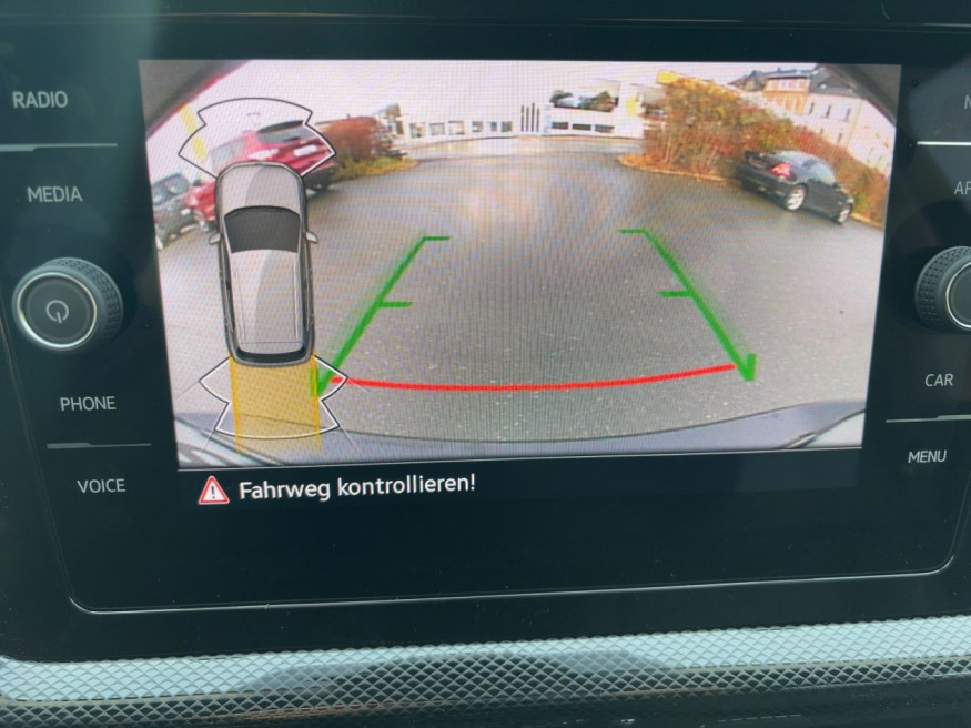 VW T-Cross Life DSG, AHK, Kamera, SHZ