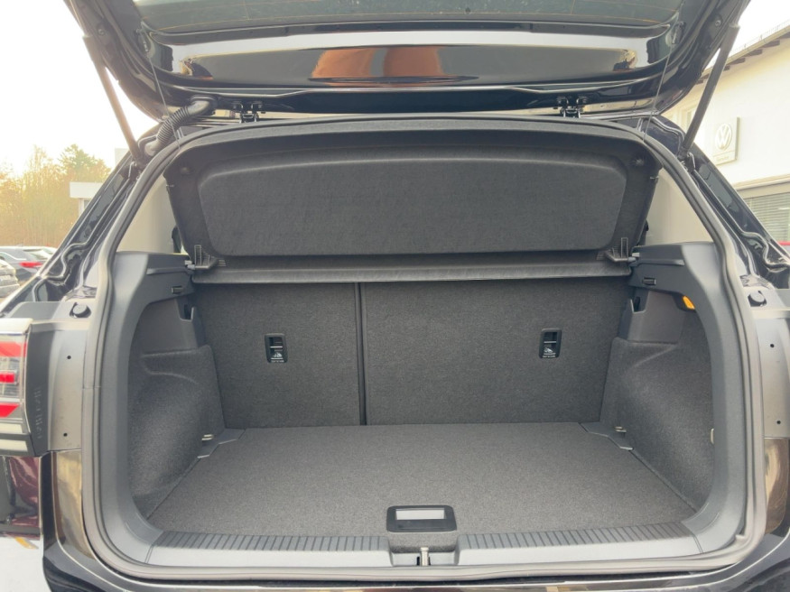 VW T-Cross Life DSG, AHK, Kamera, SHZ